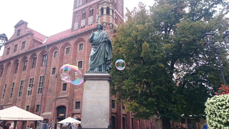 Pomnik Mikołaja Kopernika  1